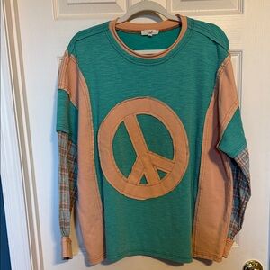 Easel Teal and Peach Sweatshirt with Peace Emblem ⭐️NWOT⭐️